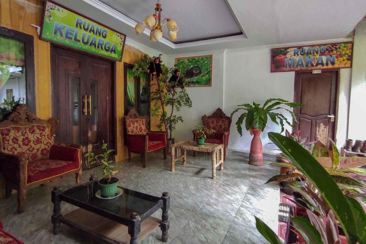 OYO 90988 Tangkoko Jungle Homestay Rinondoran Luaran gambar