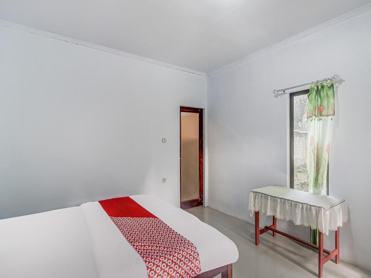 OYO 90988 Tangkoko Jungle Homestay Rinondoran Luaran gambar